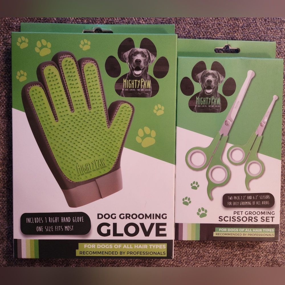 NWT Dog Grooming Glove and Scissors